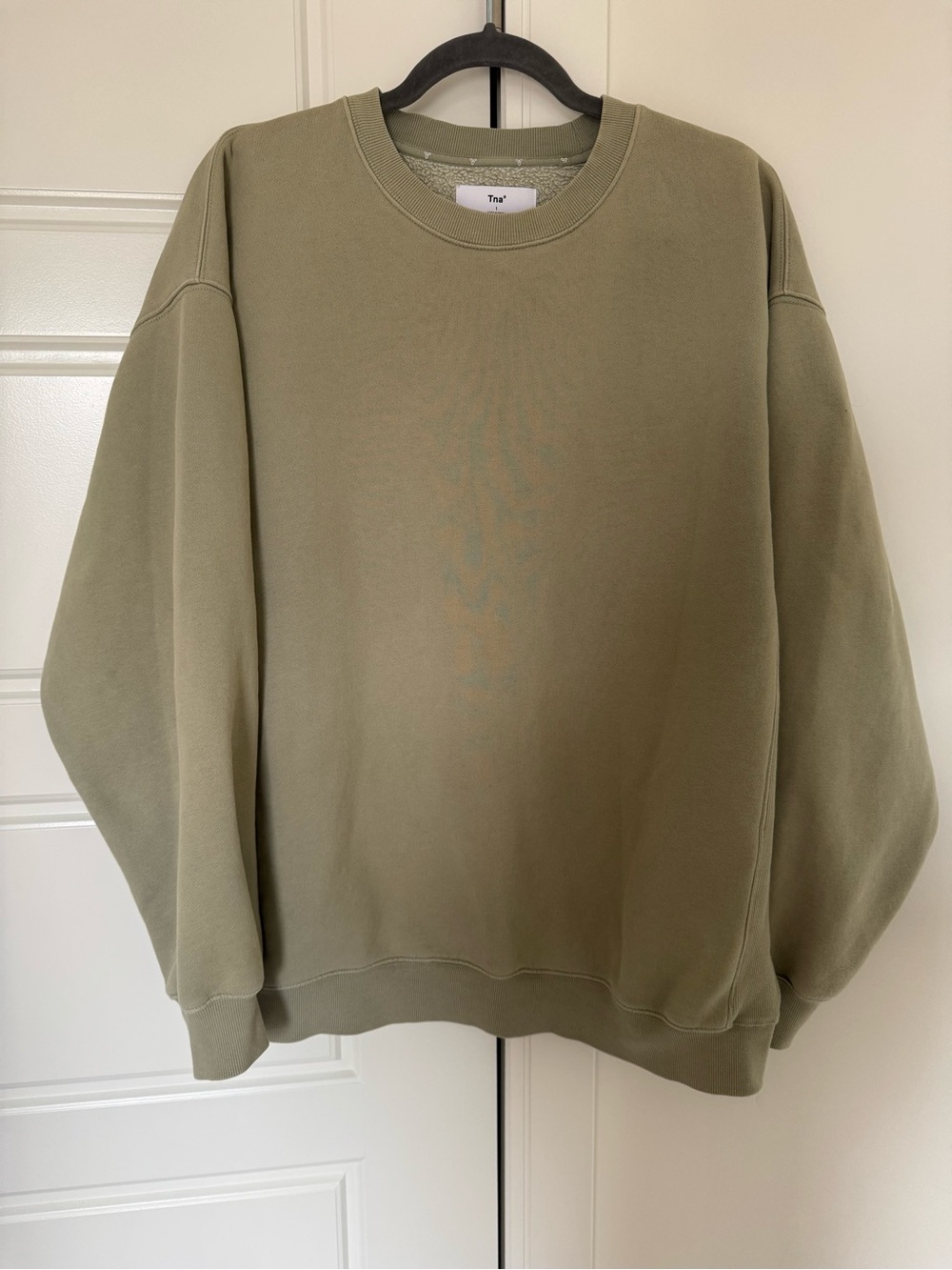 TNA crewneck Sweatshirt
